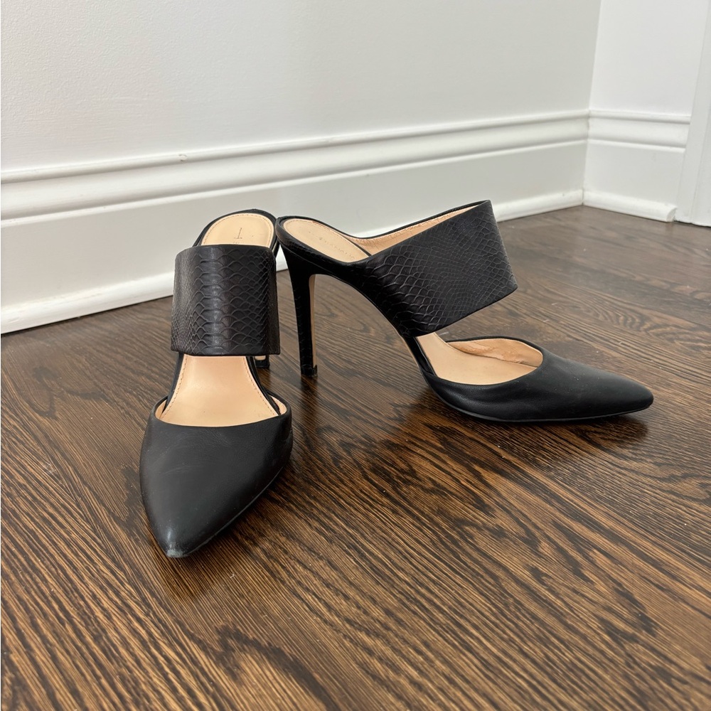 Black Women's Slip On Pumps
